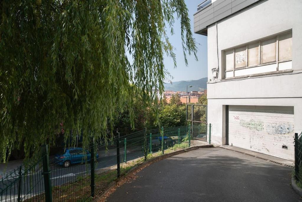Exclusivo Espacio - Parking Gratis Bilbao Kültér fotó
